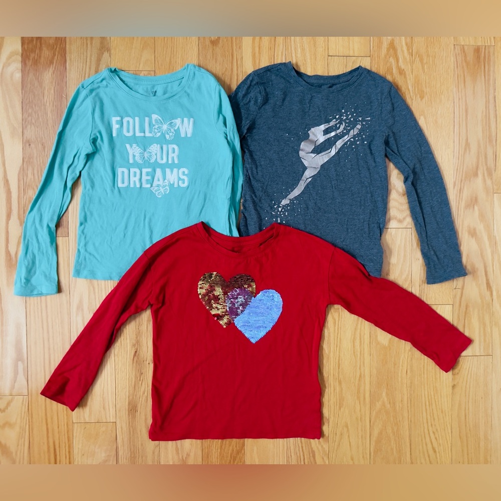 Gap Kids Long Sleeve Graphic Tees size S (6-7)